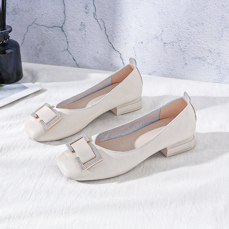Low-heeled single shoes women's thick-heeled 2022 summer new shoes a pedal leather square toe grandma shoes rice white shoes