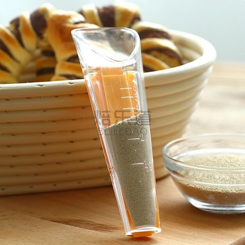 Baking utensils yeast measuring cup yeast powder weighing tool with sealing clip measuring cup yeast measuring cup