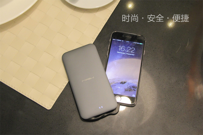 MIPOW Apple chuyên dụng sạc kho báu IPHONE7 / 8X di động đi kèm với cáp di động nhỏ gọn 5000 mAh - Ngân hàng điện thoại di động pin sạc