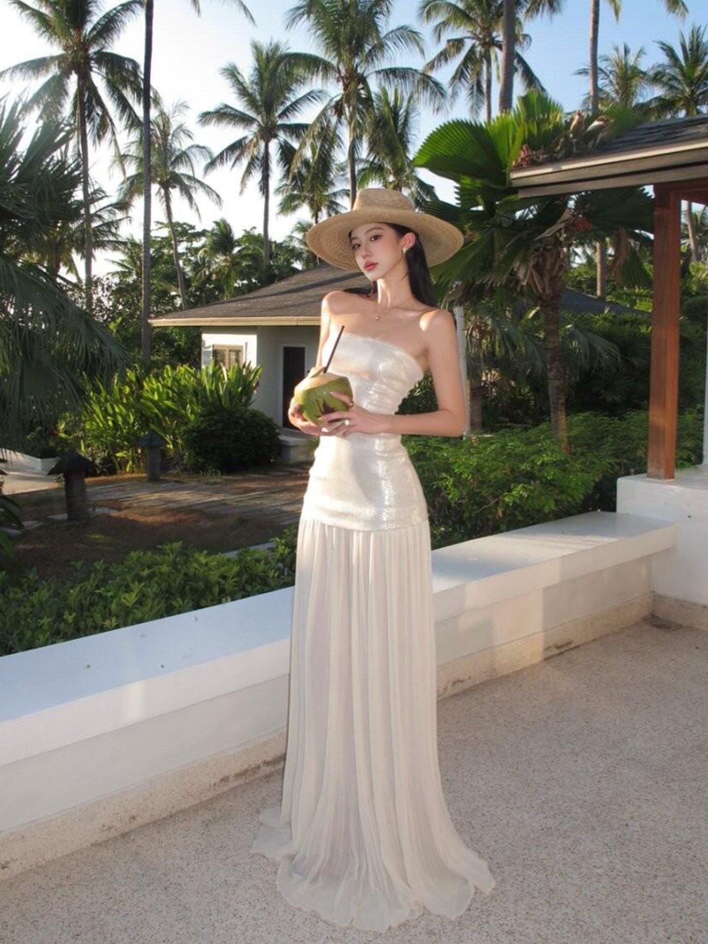 法式高级感亮片拼接抹胸连衣裙女气质收腰显瘦海边度假风拖地长裙