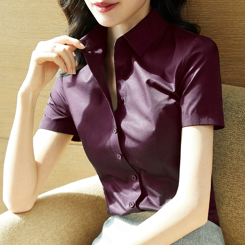 Летняя бордовая рубашка, розовый классический костюм, черный корсет, V-образный вырез