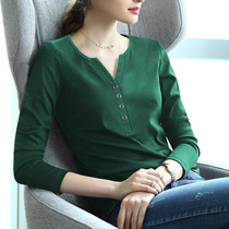 Nestled 2022 Spring loaded with new middle sleeve V collar T-shirt female pure five inside lap knit green body shirt 70% blouses