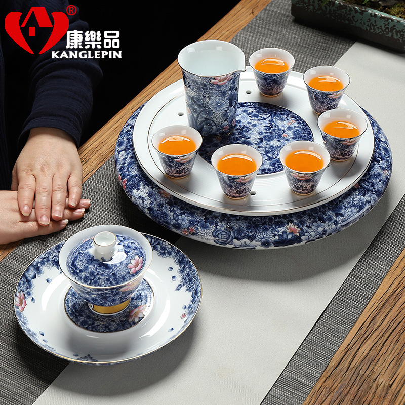 Recreational product powder enamel see colour of a complete set of ceramic tea set against the very hot kung fu tea set Chinese blue and white porcelain cup home