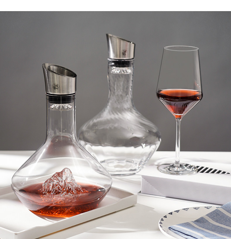 Eurostyle Creative Home Fast Red Wine Waterfall Decanter Wine Distributor With Base Wine Jug Wine Jug