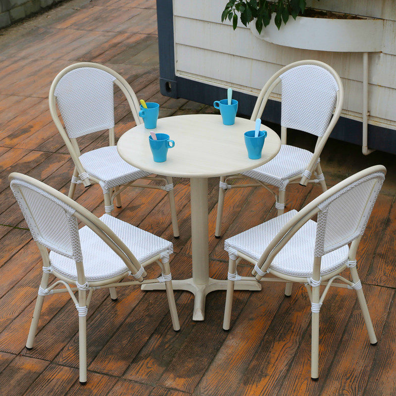 Outdoor villa courtyard open-air balcony leisure milk tea shop outdoor swing tables and chairs cafe white net red rattan chair