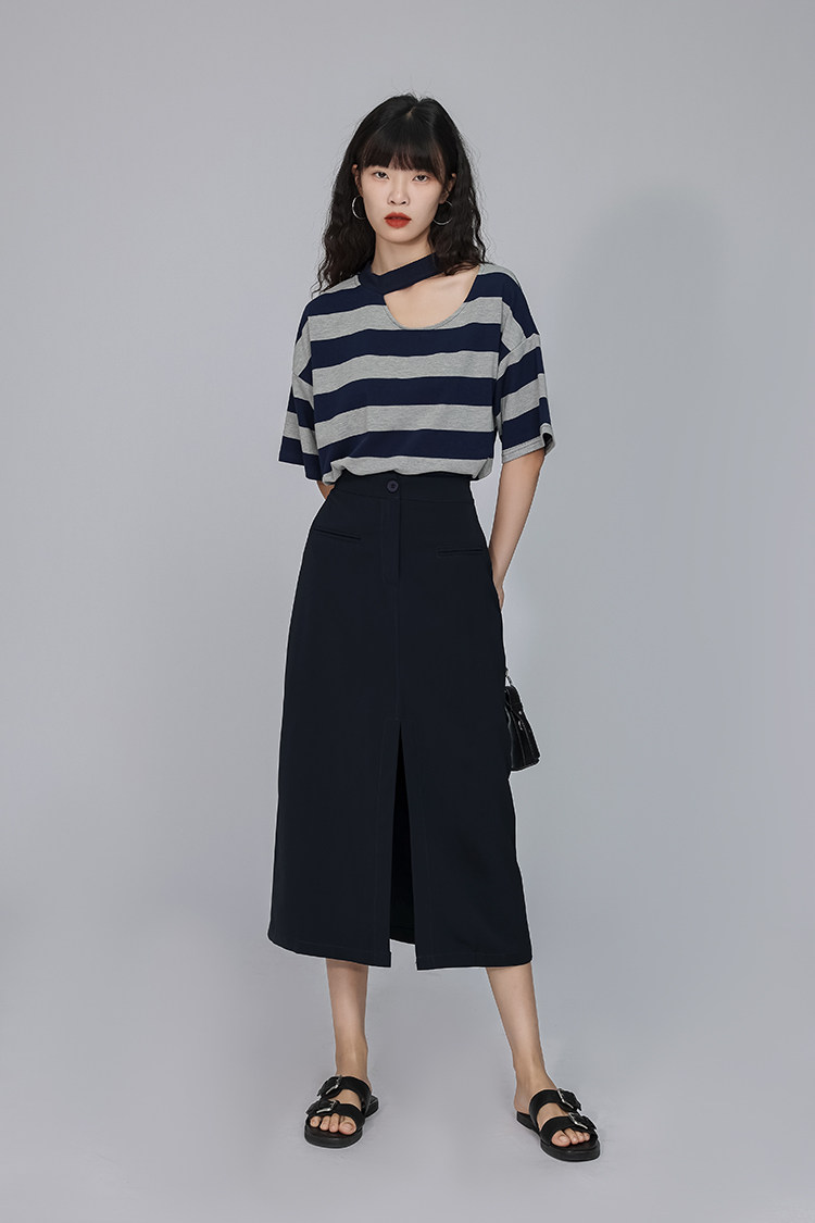 Стильные костюмы 「又巷」甜辣两件套裙2023年夏季新款条纹上衣搭开叉半身裙套装女