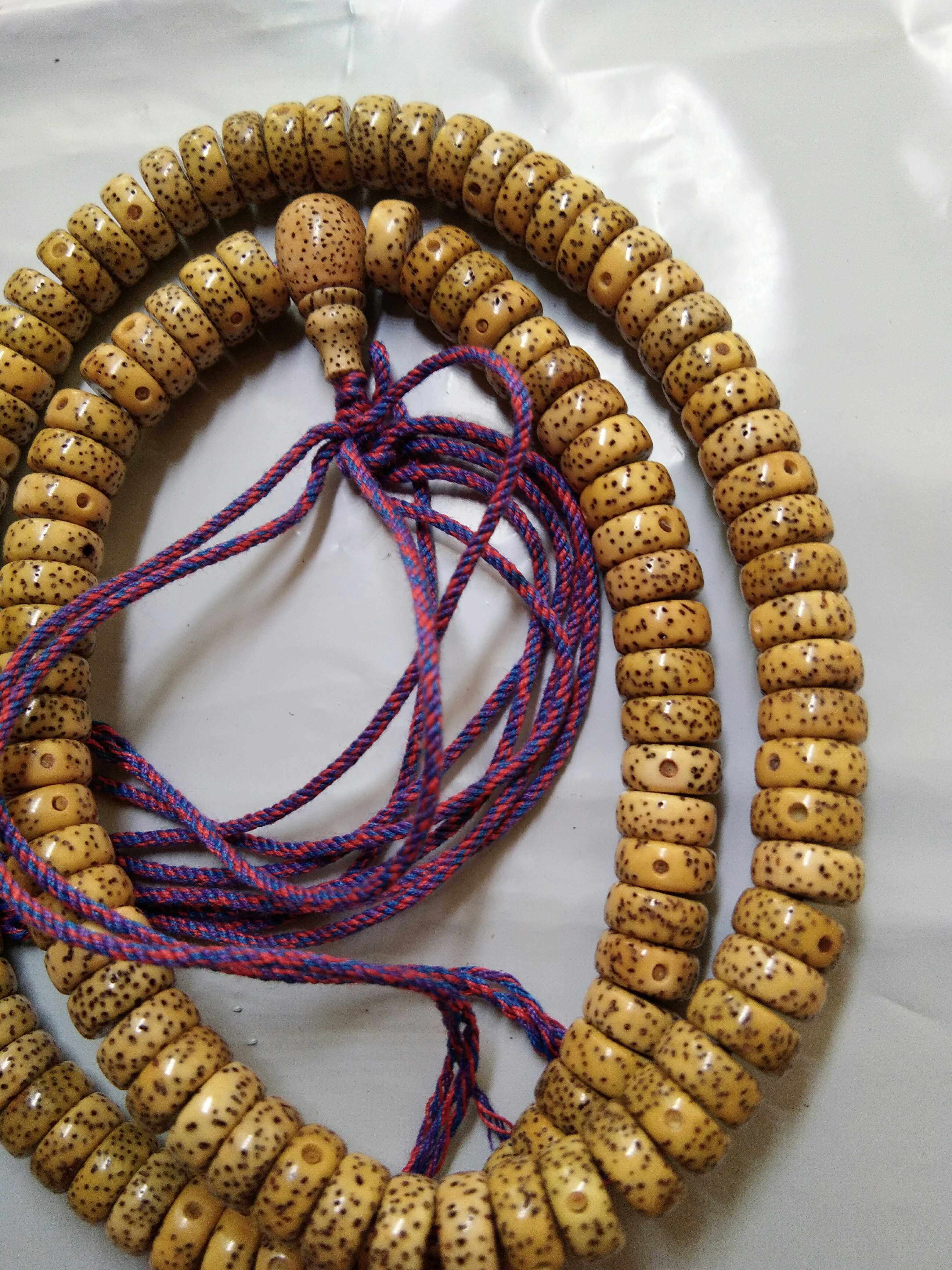 9 * 4 high dense lunar drug ingots original eco-high throwing chicken oil Yellow Sea South Star Moon Bodhi 120 Buddha Pearl Candida