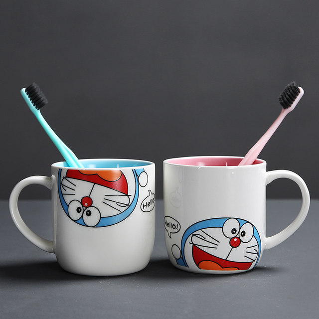 Cartoon ceramic family of three bathroom wash cups