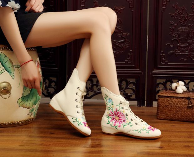 Giày khiêu vũ vuông Booties nữ 2018 mùa thu và mùa đông mới Bắc Kinh cũ vải thêu giày đế mềm đế xuồng khiêu vũ quốc gia - Khiêu vũ / Thể dục nhịp điệu / Thể dục dụng cụ váy dancesport latin