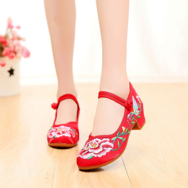 Giày khiêu vũ vuông nữ cũ Bắc Kinh giày vải bốn mùa quốc gia giày khiêu vũ yangko hiệu suất giày tăng giày thêu giày khiêu vũ - Khiêu vũ / Thể dục nhịp điệu / Thể dục dụng cụ giày nhảy cha cha cha