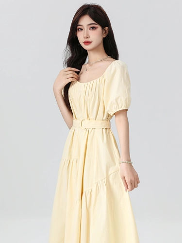 Желтое летнее платье, корсет, длинная длинная юбка, французский стиль, квадратный вырез, рукава фонарики, А-силуэт
