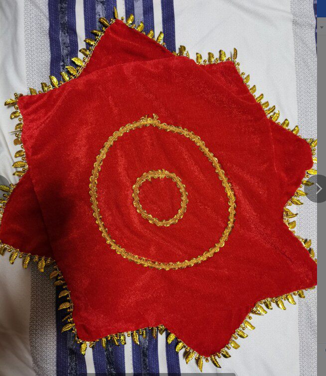 Handpalm dancer palm Northeast two people to test for children exam octagon square dance twisted Yang Dancing red handkerchief