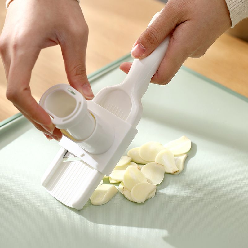Japanese garlic cutter multi-function slicer manually cut garlic chip kitchen lazy artifact barbecue garlic presses