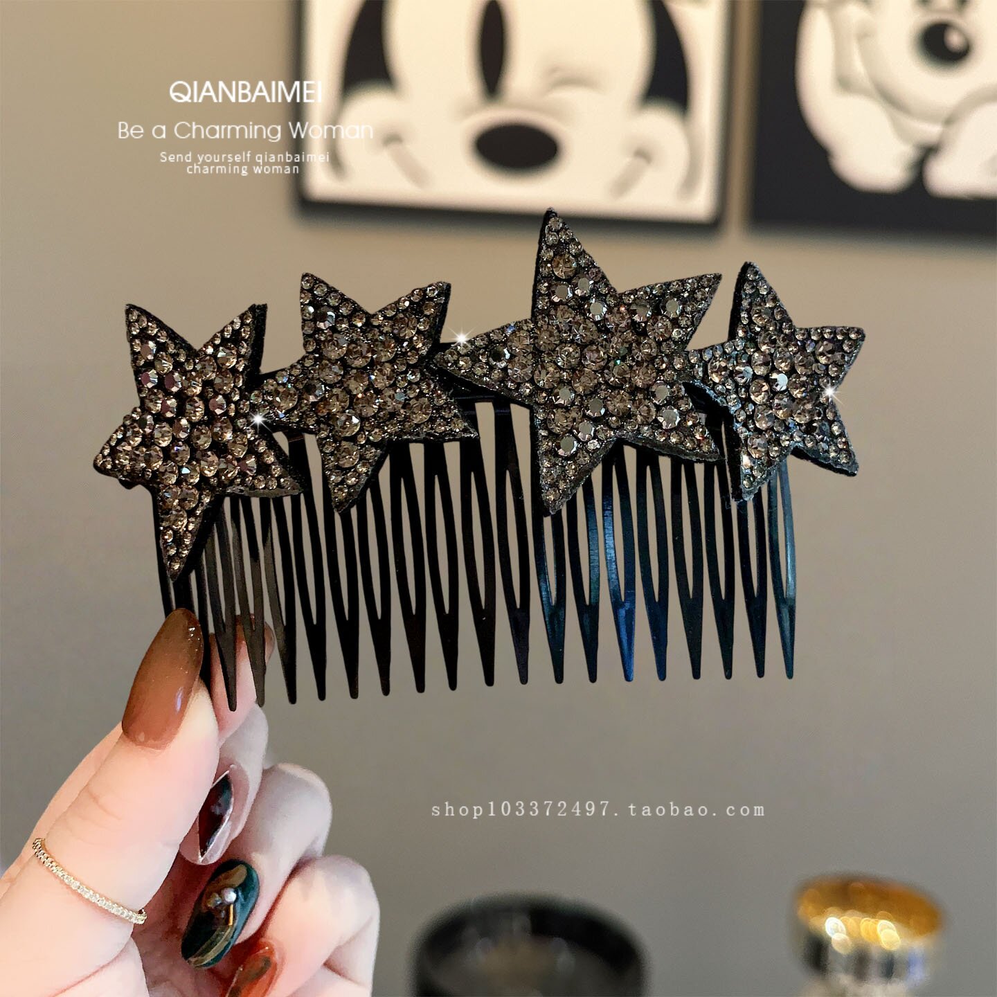 High-end star-studded rhinestone upside-down comb bangs hair clip, Korean sweet and cool princess hair clip, forehead updo comb, and wispy hair clip.