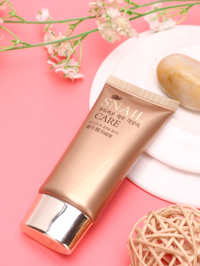 Korean snail cushion BB cream female concealer whitening long-lasting moisturizing hydration hydration without makeup off student affordable cc foundation