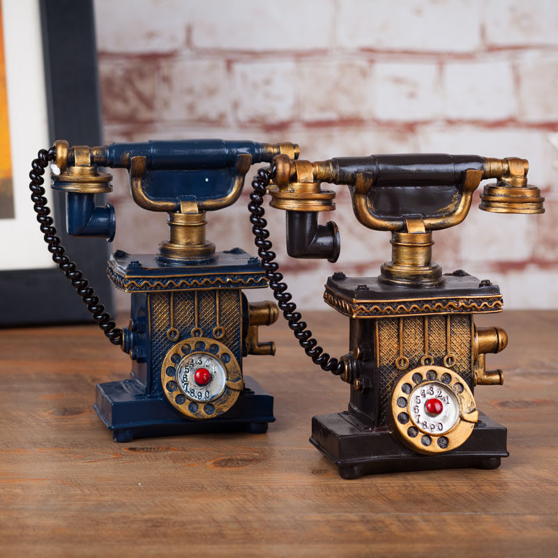 Retro American country cafe bar old telephone creative window display props retro ornaments