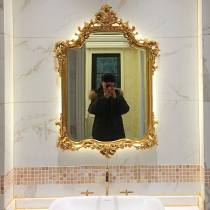 European dressing mirror Retro carved bathroom mirror Golden entrance mirror Fireplace decorative mirror Wall-mounted wall-mounted makeup mirror