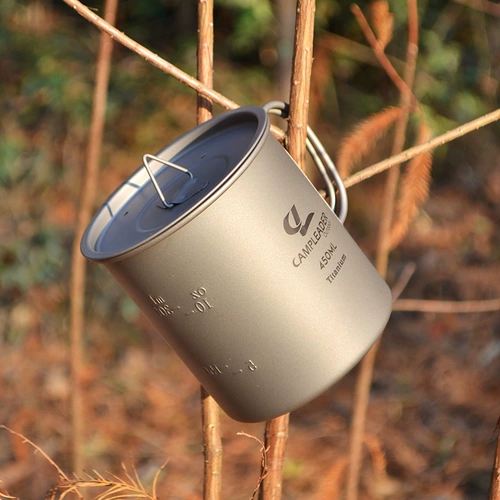 Портативная чашка на открытом воздухе может варить воду, сложенную питьевой чашкой, чашка дикого лагеря Титановая чашка чистая титановая чашка с водой 450 мл