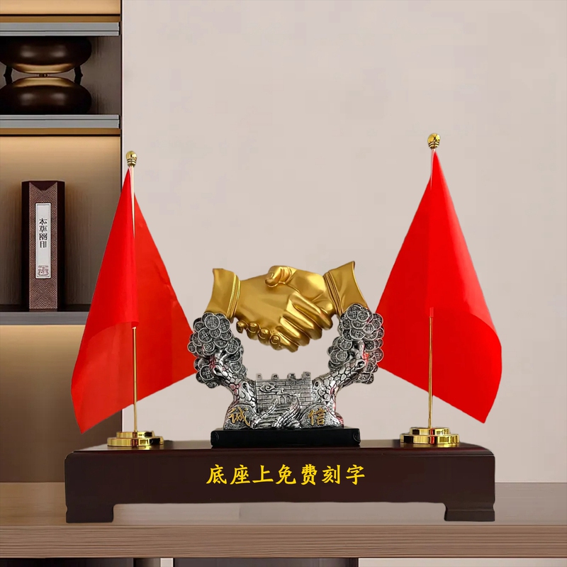 High-End, Elegant, and Sophisticated Ornaments for Modern, High-Class Boss or Leader's Office, Wine Cabinet Decorations, and Crafts