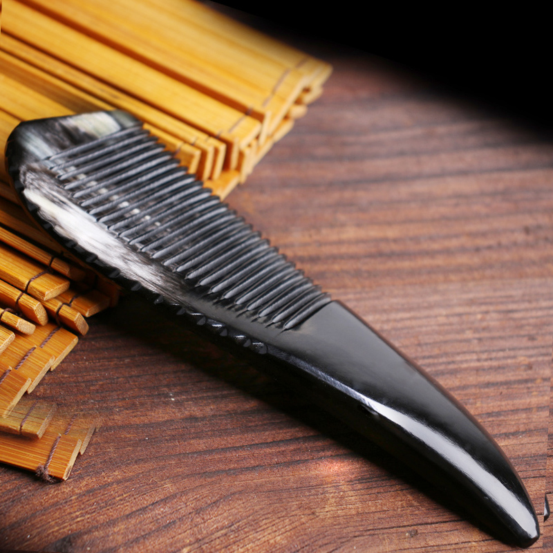Snow Manatee horn natural horn comb Handmade curly hair Yak horn comb Male and female raw hair care massage comb
