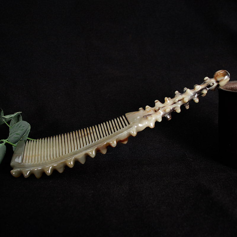Snow manatee horn White Yak horn Sea cucumber nail nail horn comb gift home