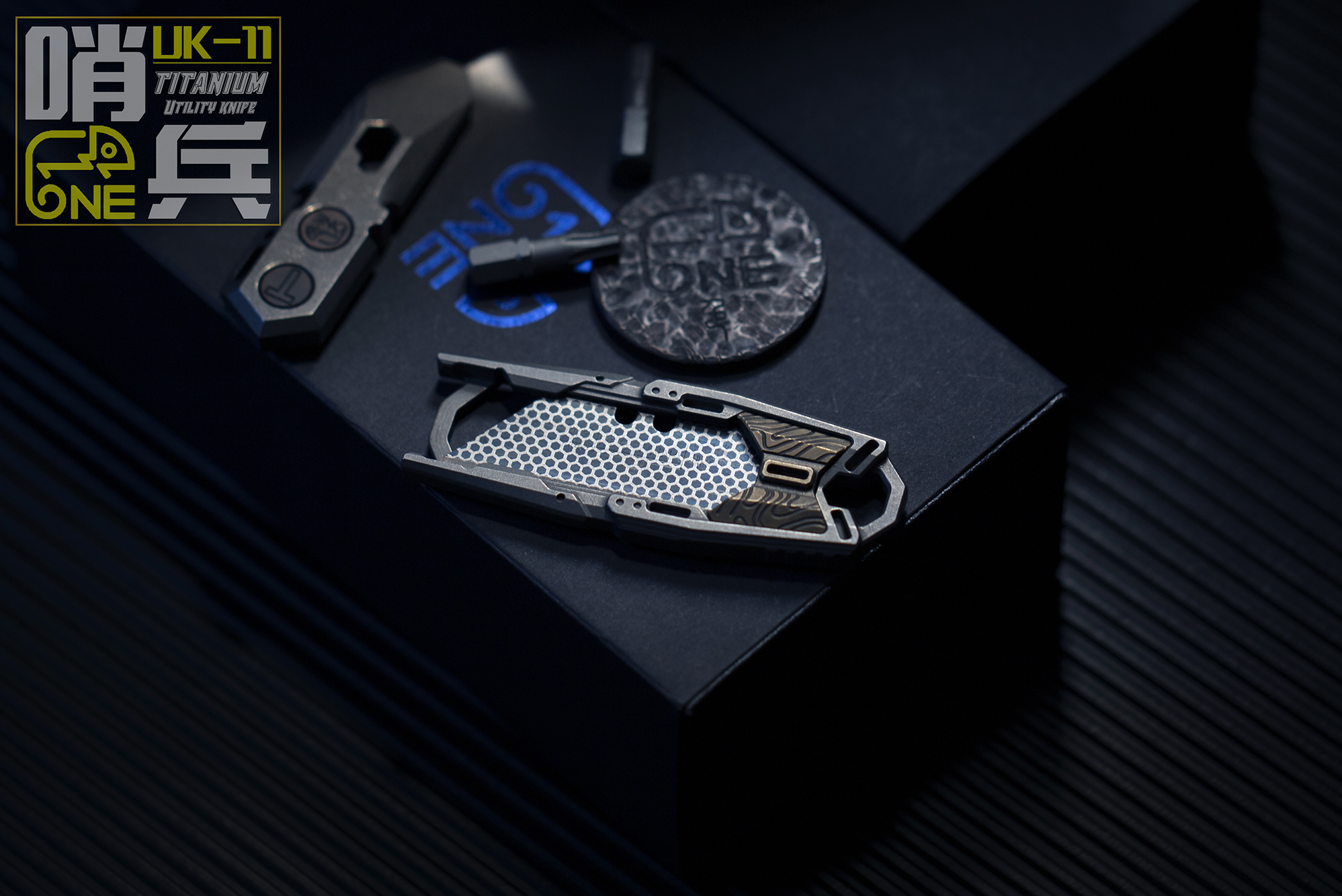 BitsBits titanium alloy beauty workout knife EDC outdoor small knife cut paper knife hand model knife ONE sentinel anti-body