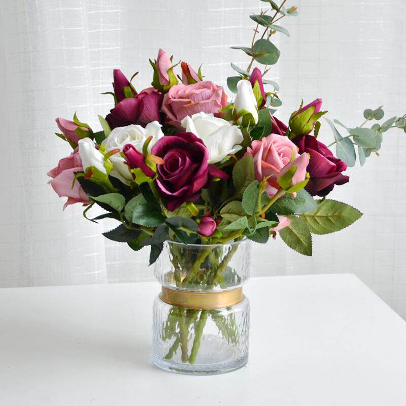 3 Short flannel rose fake rose living room decoration flower red rose simulation bouquet five sets to send vase