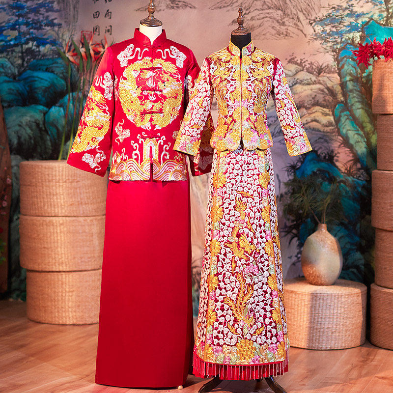 Pan Gold Embroidered Dragon and Fenghung Show and Bride 2022 New Chinese Couple Wedding Embroidered and Men's and Men's Suite Show Wo n't