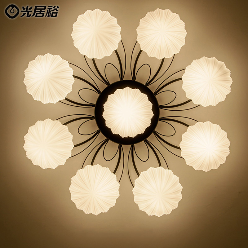 Living room lights Simple modern creative bedroom lamp atmospheric round American country LED ceiling lamp decoration
