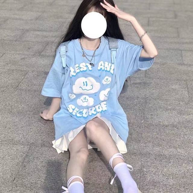 Summer college style suit for women, blue clouds, loose short-sleeved T-shirt for women + pleated skirt, gentle style two-piece set