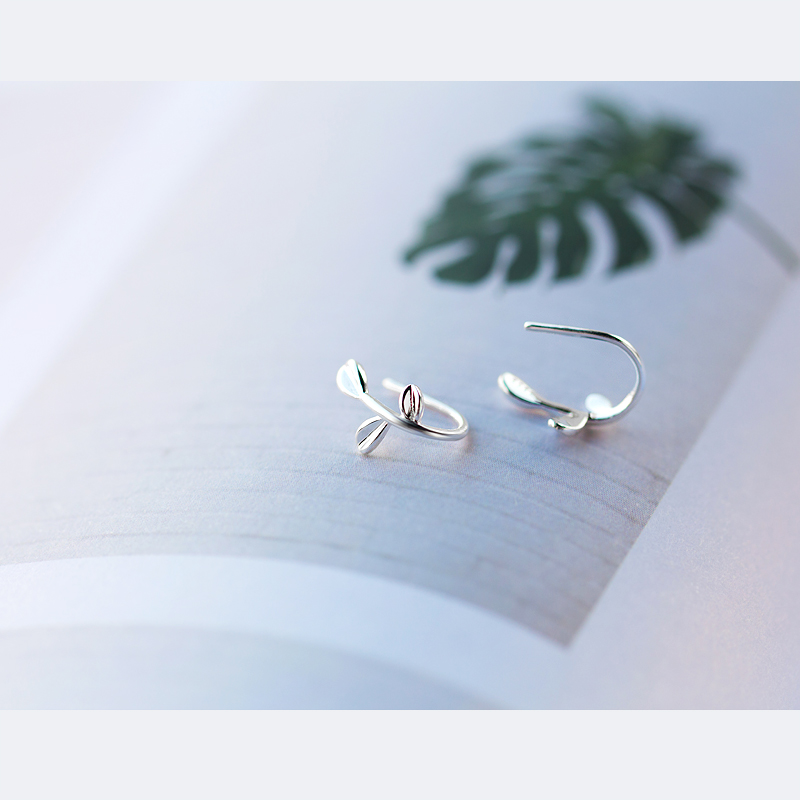 Love Rocky stud earrings female earring earrings S925 silver small fresh temperament Korean personality simple earhook flower hook