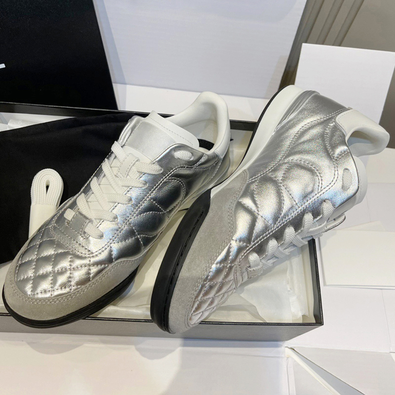 【Din Version】Chanel Silver New Model 25S German Training Shoes Women's Quilted Tennis Shoes Chanel Style Casual Sneakers 【Din Version】Chanel Silver New Model 25S German Training Shoes Women's Quilted Tennis Shoes Chanel Style Casual Sneakers