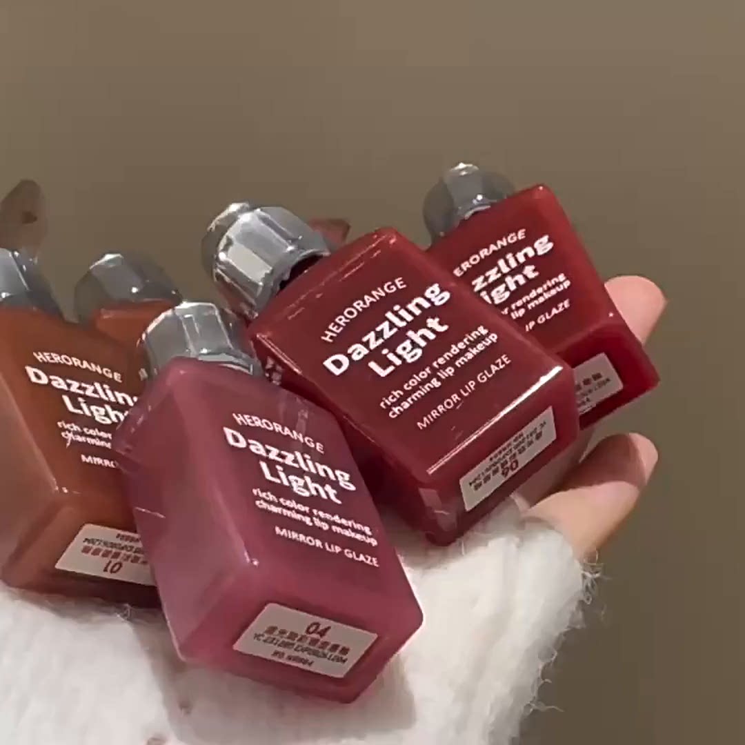 赛博朋克少女の唇妆革命！HERORANGE涟光琉彩镜面唇釉惊艳登场】_唇彩_淘宝美妆网