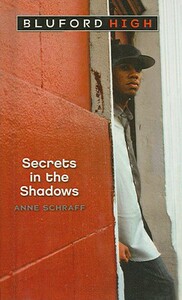 【预售】Secrets in the Shadows