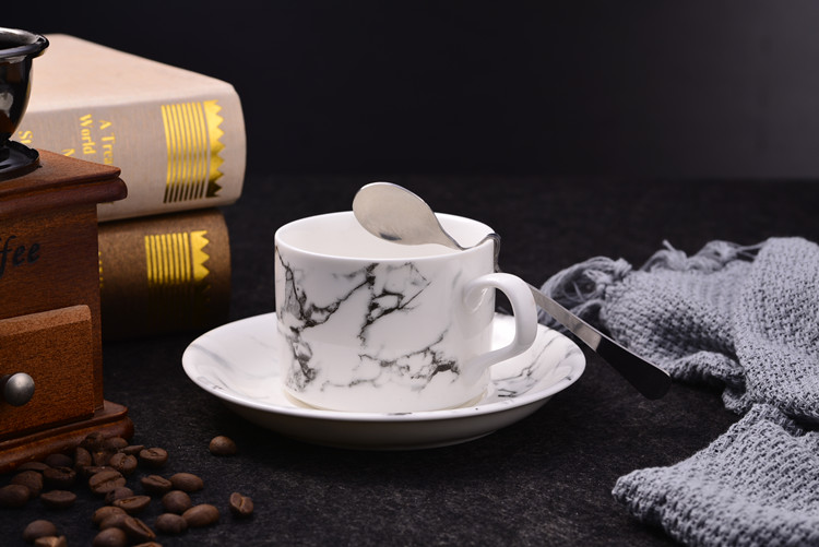 Châu Âu xương cốc cà phê Trung Quốc đặt cốc cà phê gốm cao cấp Phnom Penh món ăn với muỗng ba mảnh đặt logo tùy chỉnh - Cà phê ly thủy tinh uống cà phê