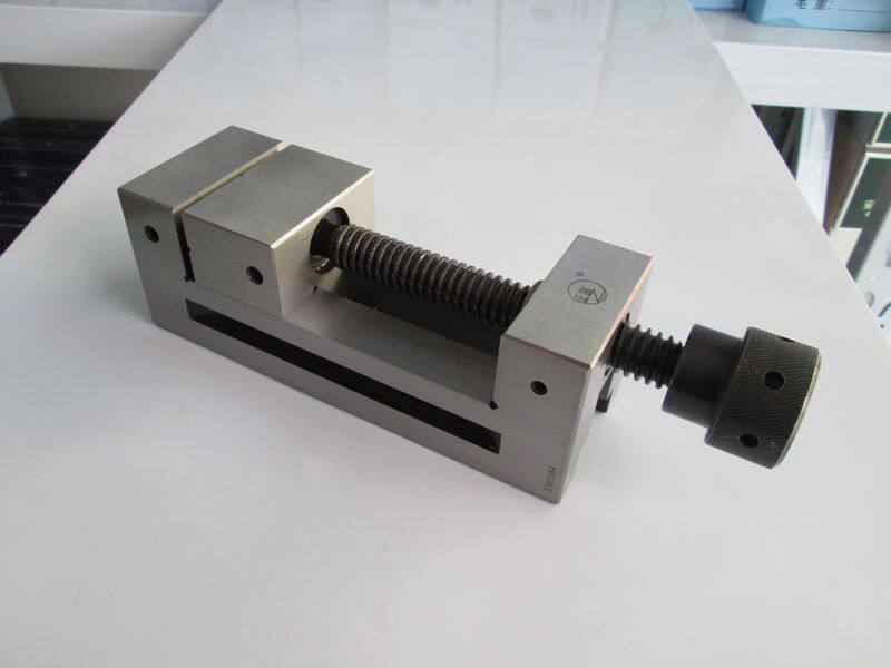 Zhengzhou brand precision hardware tool grinder milling machine flat tongs machine manual vise clamp right angle vise