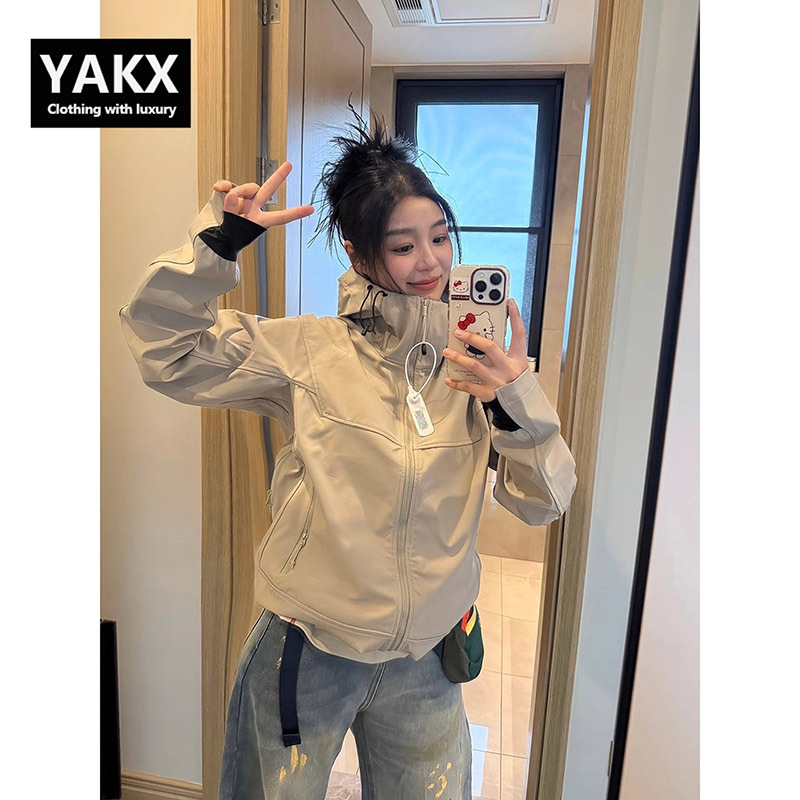 High-End Softshell Jacket for Men, 2026 New Spring and Autumn Outdoor Hiking and Camping Hooded Jacket for Women