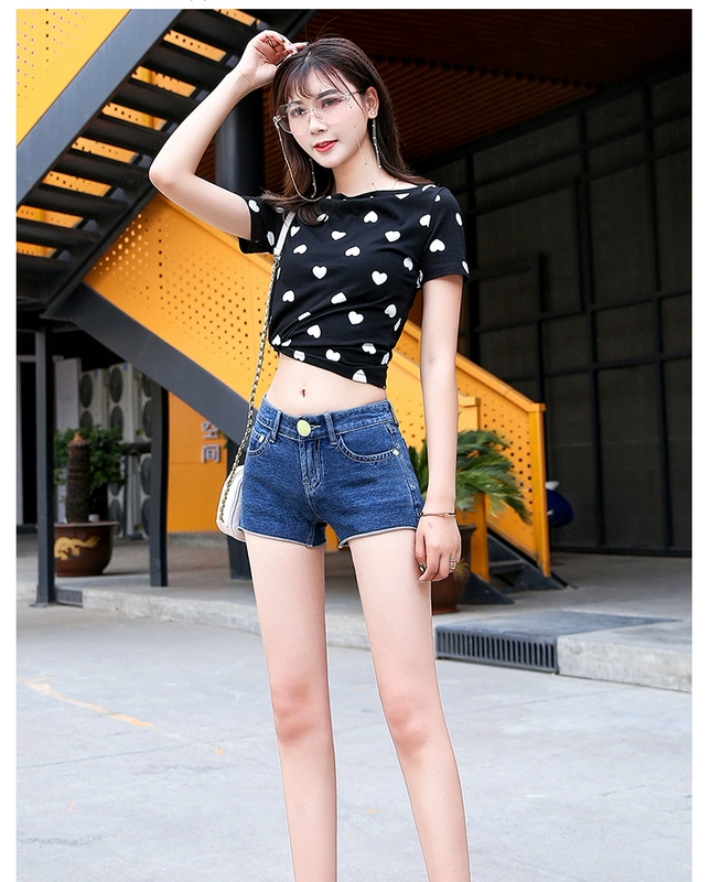 Quần short denim eo thấp nữ siêu mỏng 2019 hè mới thoáng khí denim dệt kim siêu ngắn gợi cảm Hàn Quốc quần hot - Quần jean