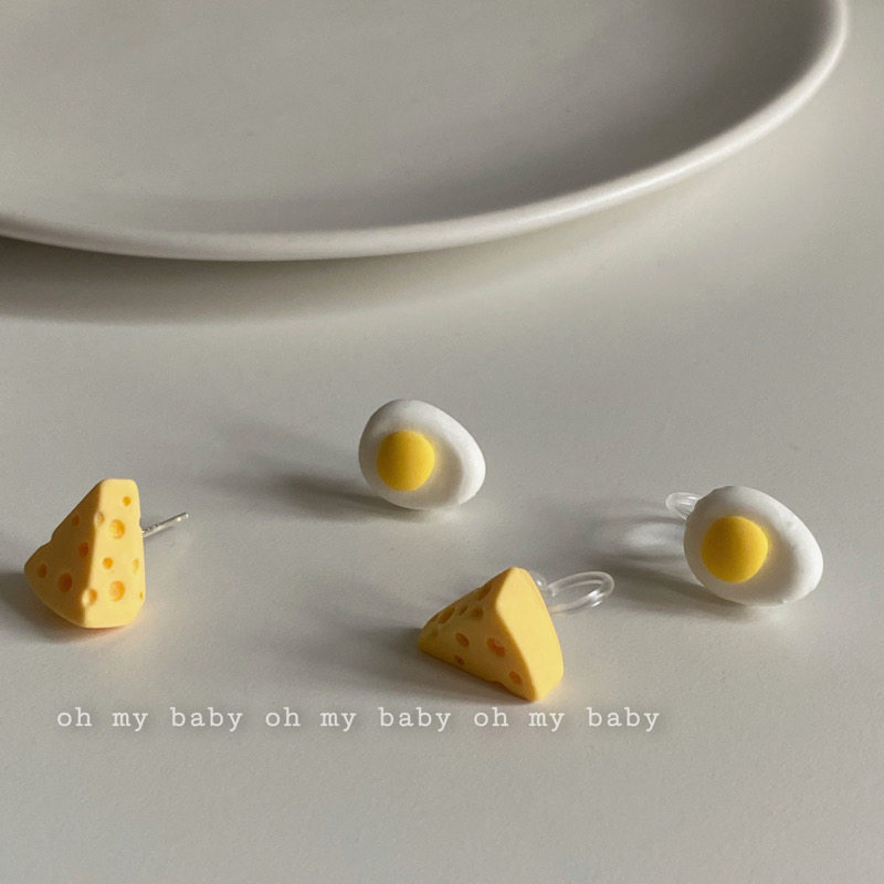 No earholes can also wear asymmetrical cheese and omelets with an ear clip and a creative little crowdsourced student 