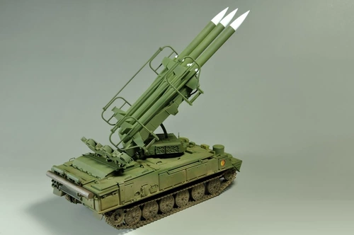 Небольшая ручная заведенная военная модель 00361 Моделирование 1/35 SAM-6 РАСПРОСКА АВП СРЕМНА