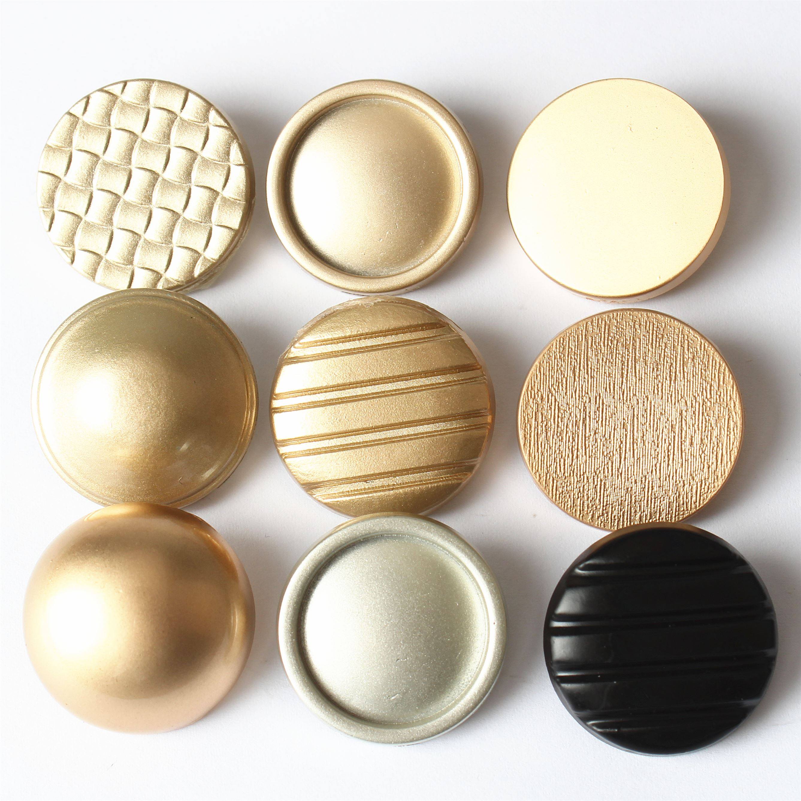 High-end metal button-men and women-with golden black suit sweater decorated mushroom button round-shaped bulb