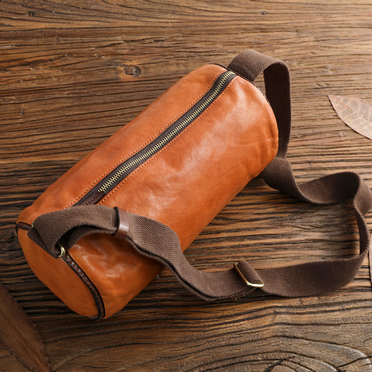 Head Layer Bull Leather Men's Single Shoulder Diagonal Satchel Youth Containing Bag Outdoor Soft Leather Retro Genuine Leather Men's Bag Drum 1