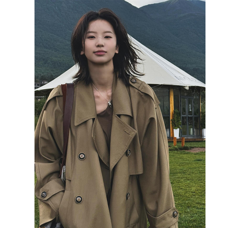 High-End Vintage Waist-Cinching Classic Silhouette Large Lapel Double-Breasted Mid-Length Elegant Drop-Shoulder Trench Coat for Women in Autumn High-End Vintage Waist-Cinching Classic Silhouette Large Lapel Double-Breasted Mid-Length Elegant Drop-Shoulder Trench Coat for Women in Autumn