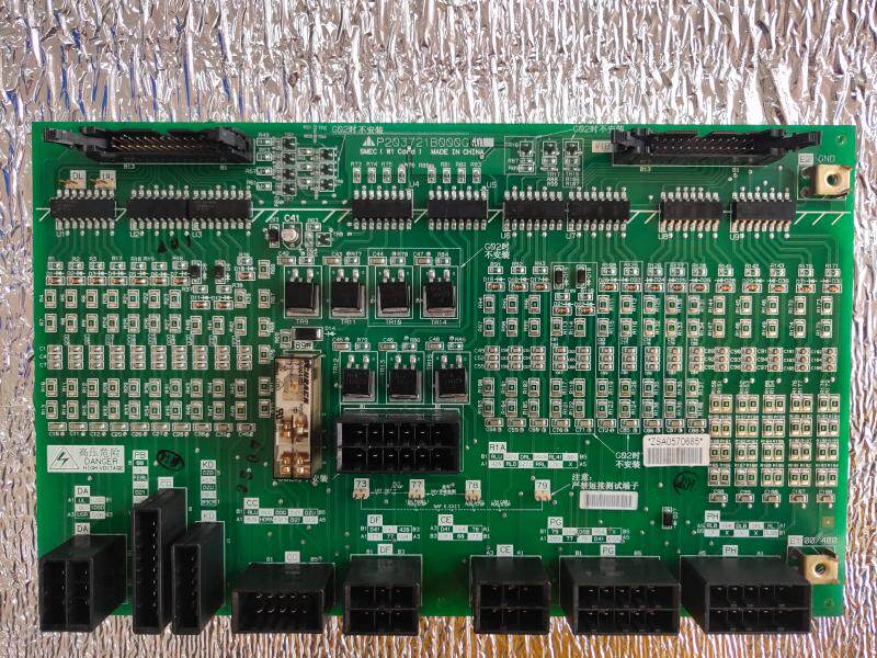 Suitable for Mitsubishi Lift Interface Board P203721B000G01 Electronic board New original plant Shunfeng