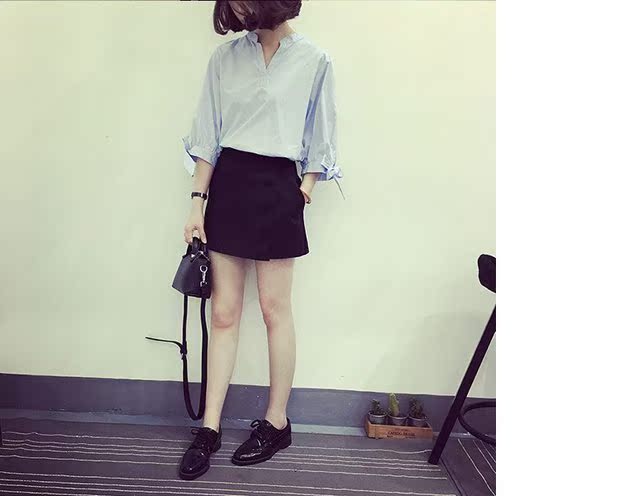 Áo xuân hè 2018 mới dành cho nữ phiên bản Hàn Quốc sọc dọc rộng áo thun cổ chữ V mỏng mẫu áo vest nữ đẹp nhất 2020