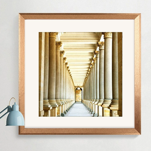 Квадратная настенная фоторамка из натурального дерева, делается под заказ