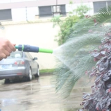 弘晨 Домохозяйственная стирание автомобиля вода поливая цветочные очистки. Оружейное оружие. Оширение машины промыв автомобиль. Оружейное оружие.