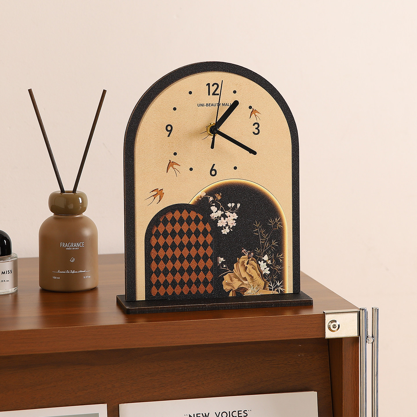 French-Style Vintage Desktop Clock Ornament, Tabletop Clock, Silent Clock for Living Room Tv Cabinet Decoration