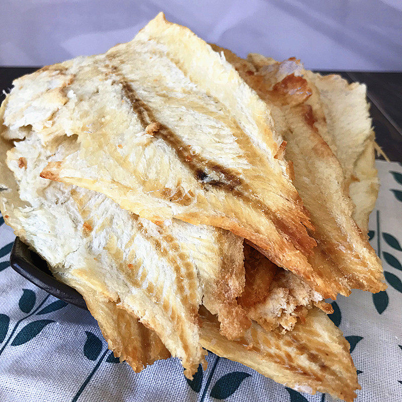 Dalian specialty seafood snacks grilled fish fillets 150g hand-torn ready-to-eat grilled fish dried cod fillets Dried fish fillets snacks