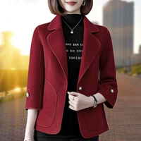 Темно-красный